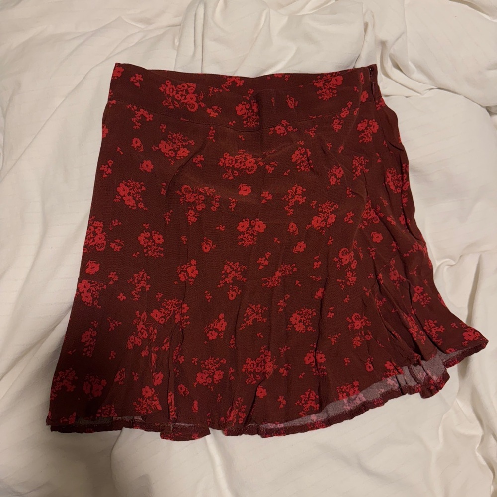 🍓Free People Ryanne Mini Skirt Red Berry Flower Size 4 Great Condition 🍓